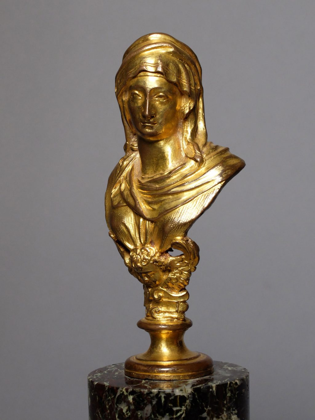 Buste vestale époque Louis XIV