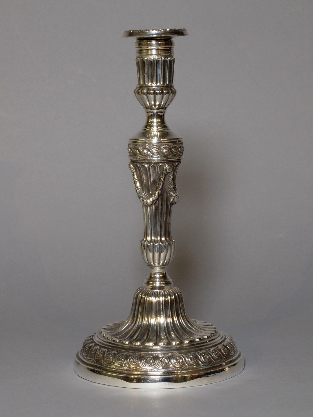 Paire bougeoirs époque Louis XVI