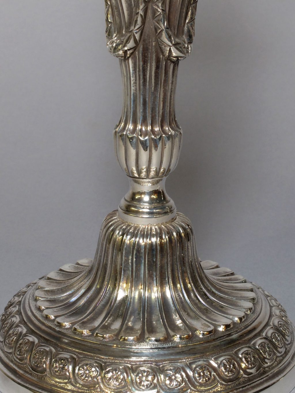 Paire bougeoirs époque Louis XVI