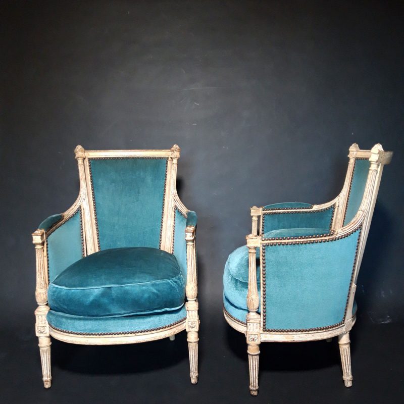 Paire de bergères Louis XVI