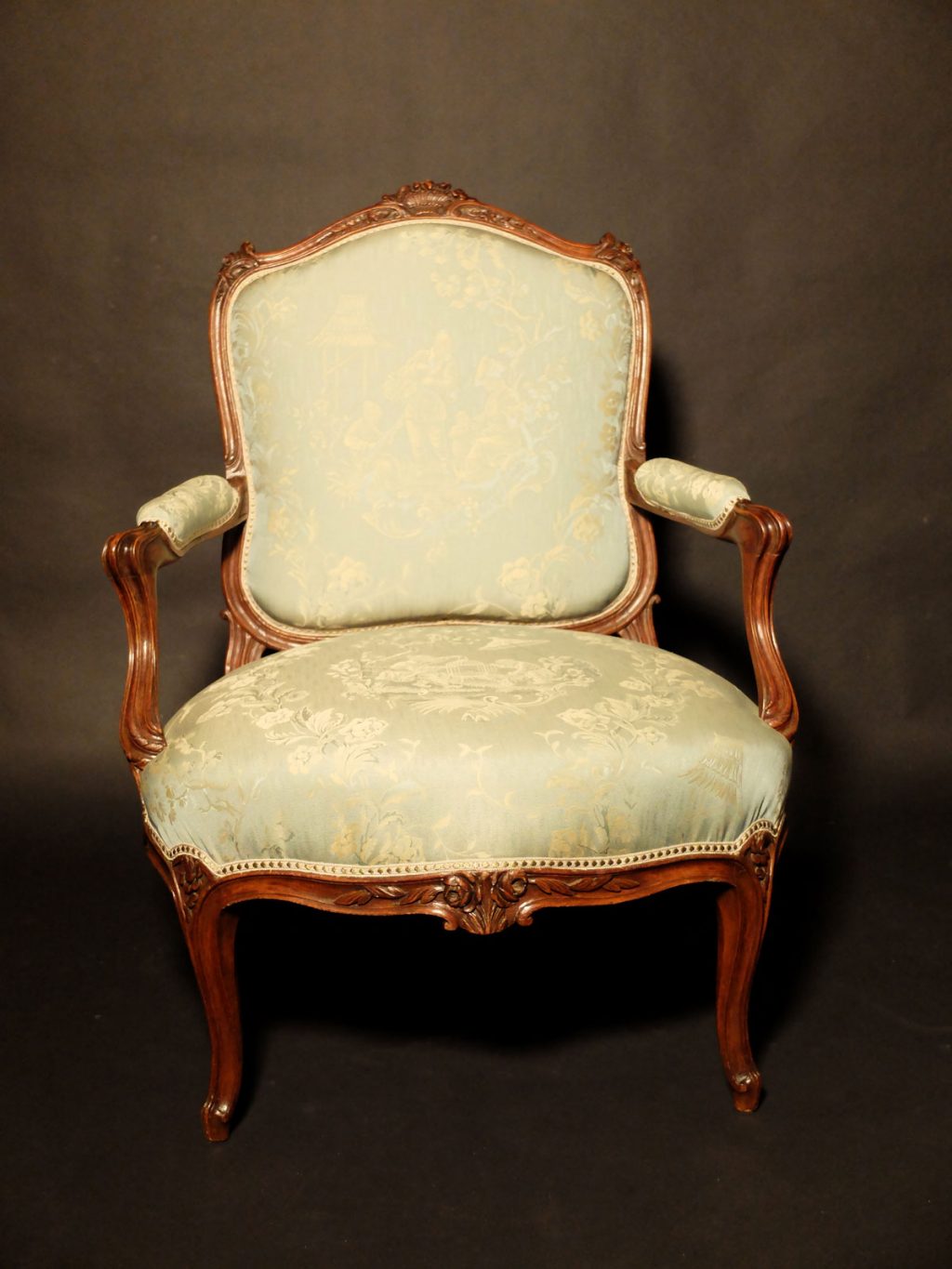 Paire de fauteuils à dos plats Louis XV