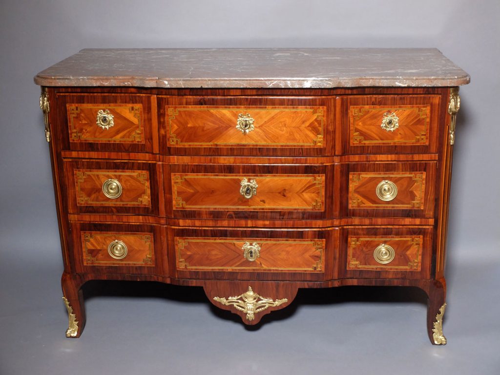 Commode d'époque Transition