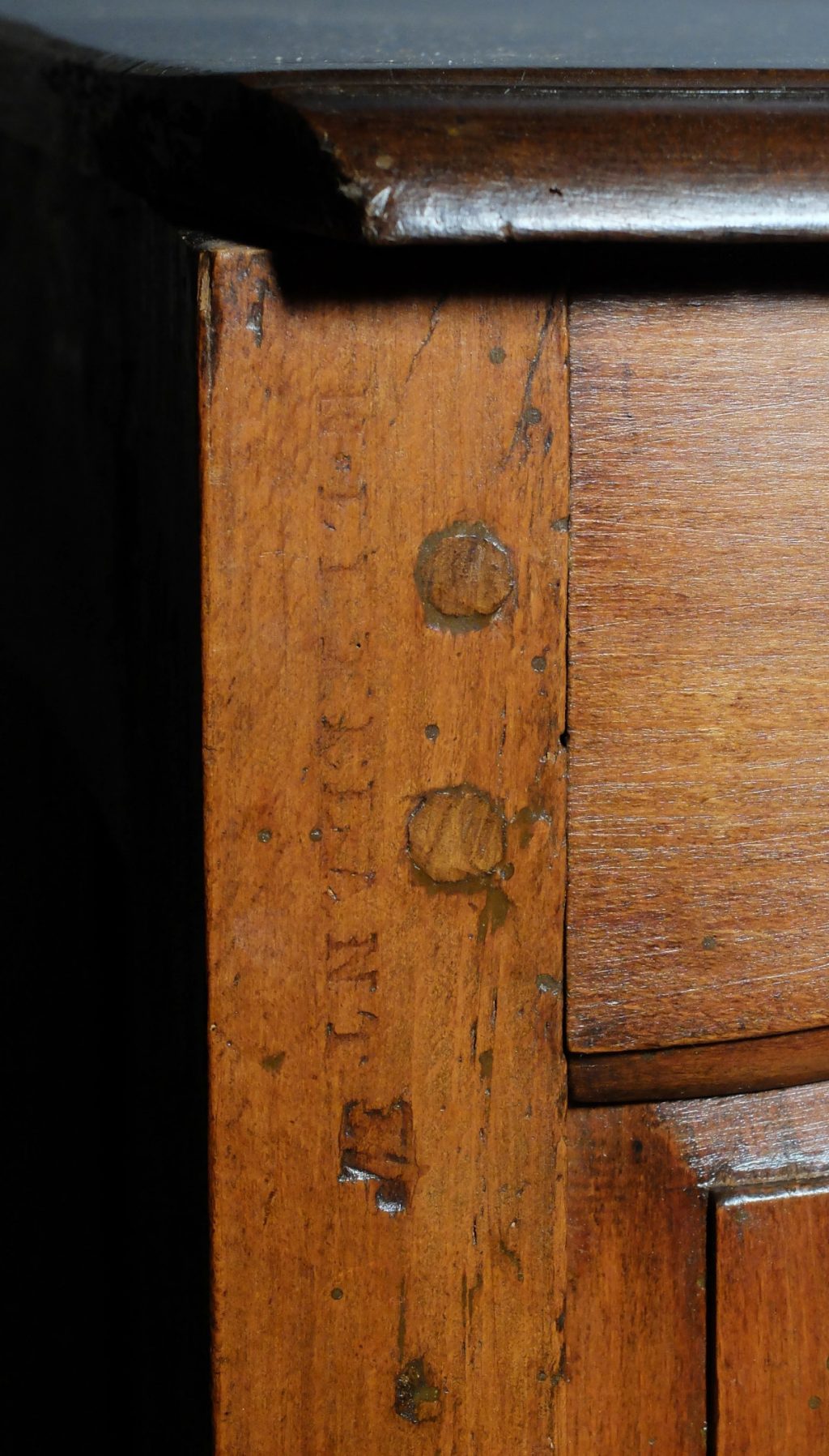 Commode estampillée Nicolas Lexelant