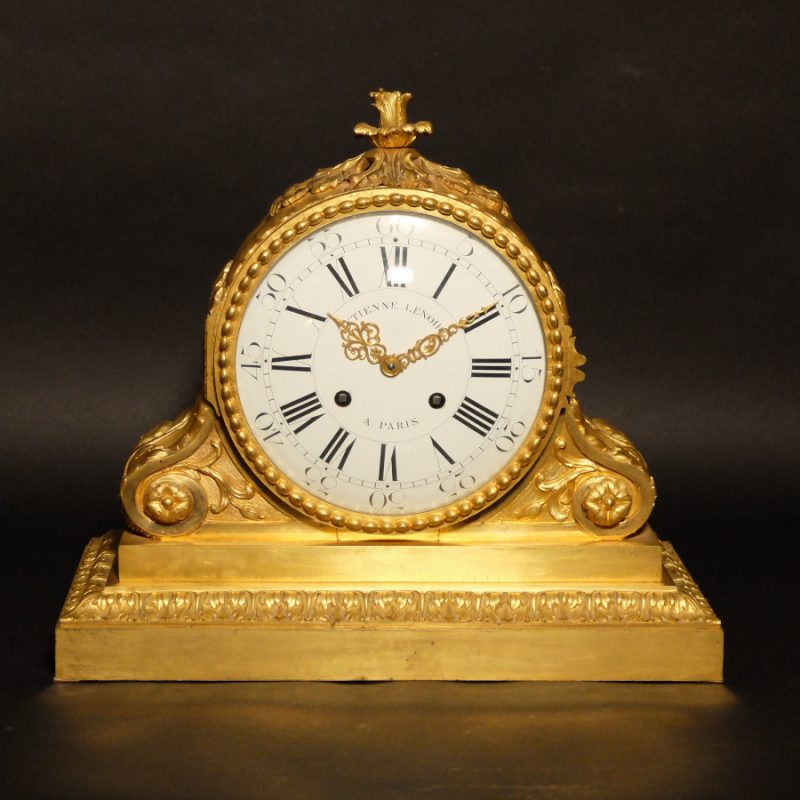 Pendule de cartonnier Louis XVI