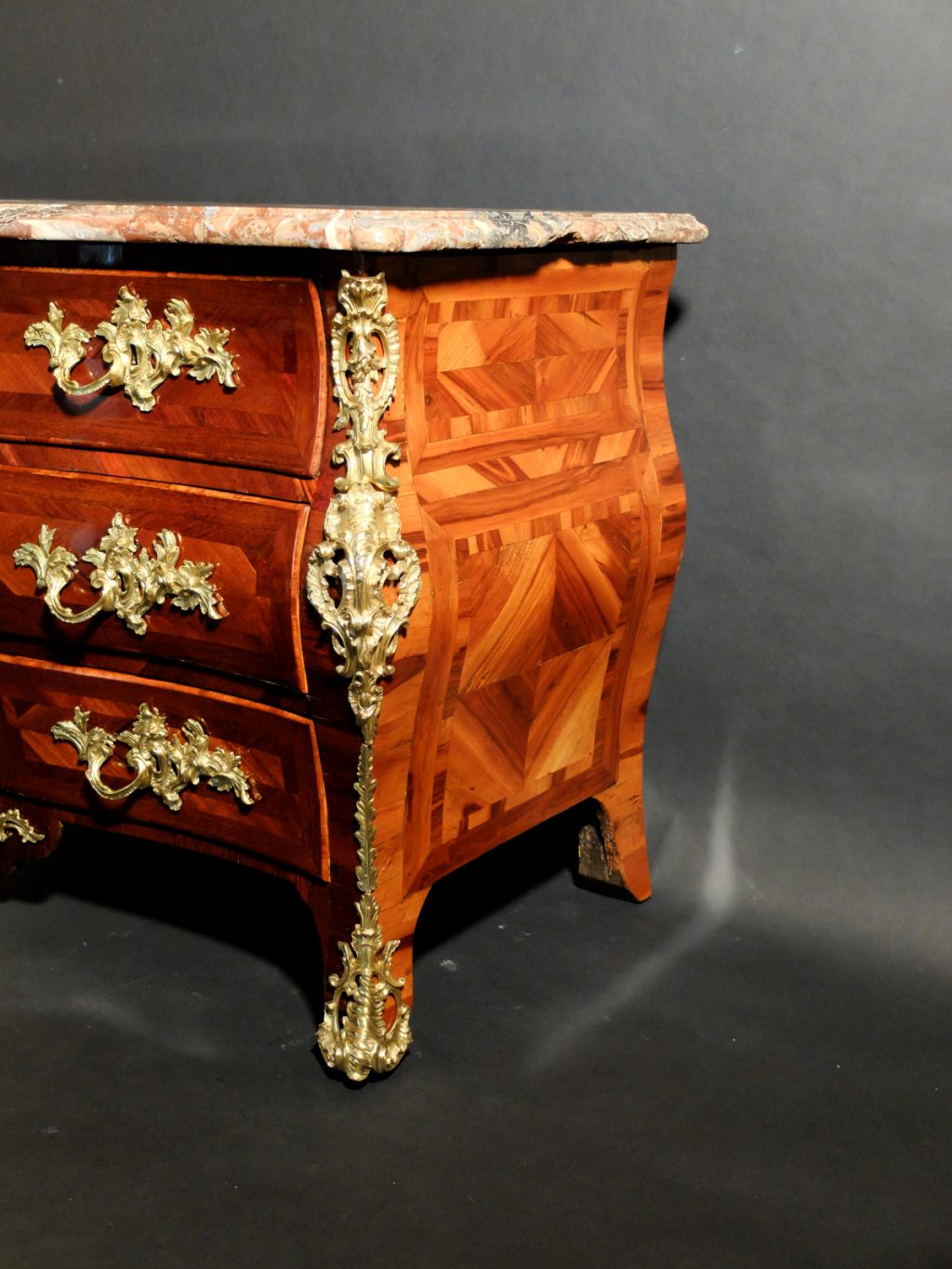 Commode Louis XV estampillée François Fleury