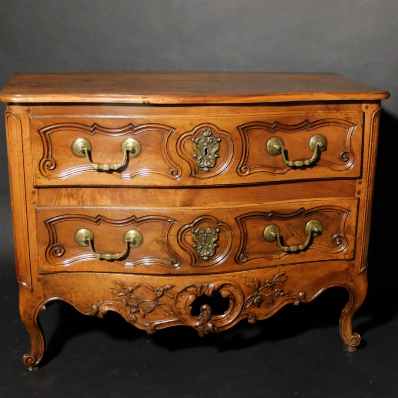 Commode sauteuse provençale - Nîmes, XVIIIème siècle