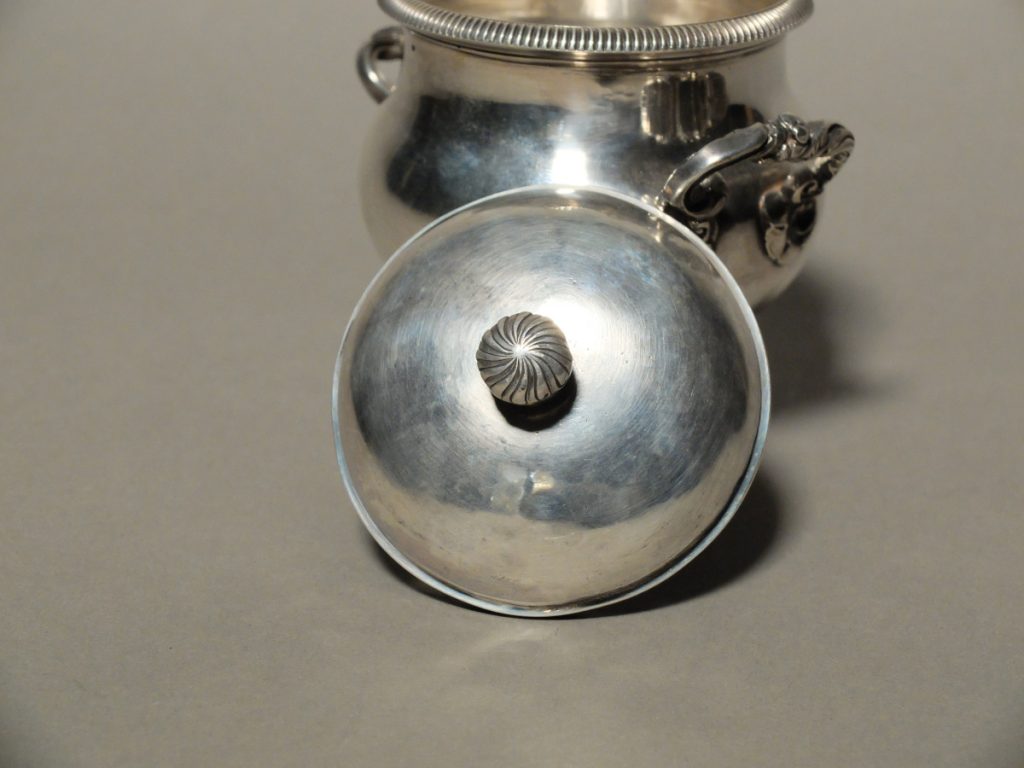 Sucrier en argent XVIIIème